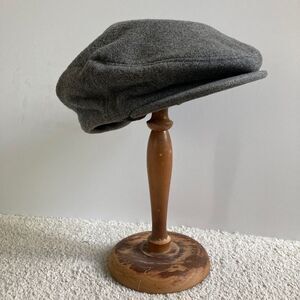 Wool/cashmere grey flatcap/newsboy style hat. Irish staple - M